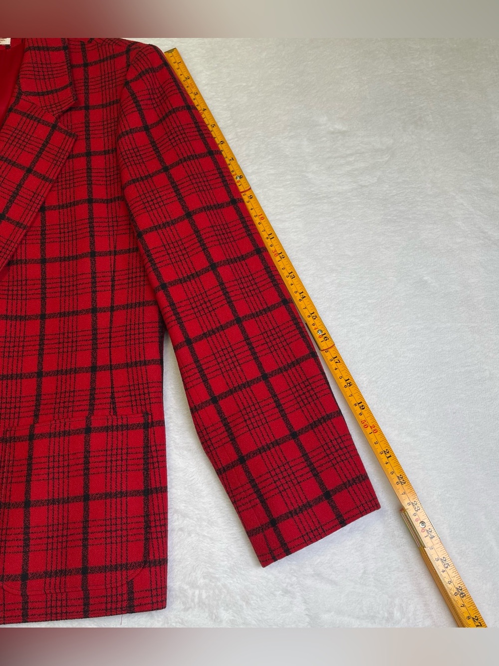 VTG Petite Pendleton Pure Virgin Wool Red Black Plaid Blazer Jacket Size 10 - Picture 9 of 9